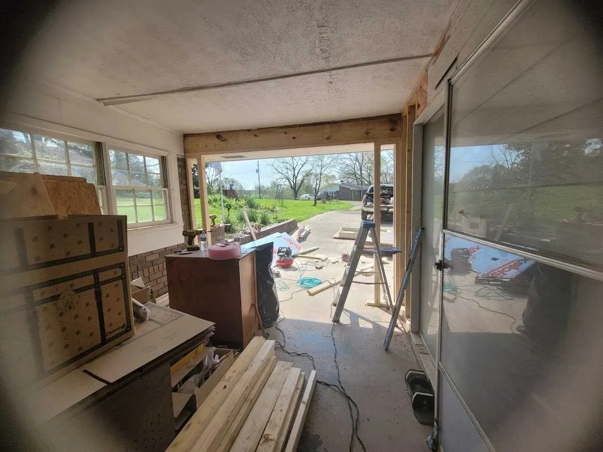 Air movers and dehumidifier for Water Mitigation Services in Rio Rancho